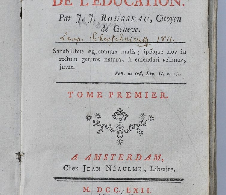 Strona tytułowa amsterdamskiego wydania Emila z 1762 r wraz z notatką rękopiśmienną L J Szersznika